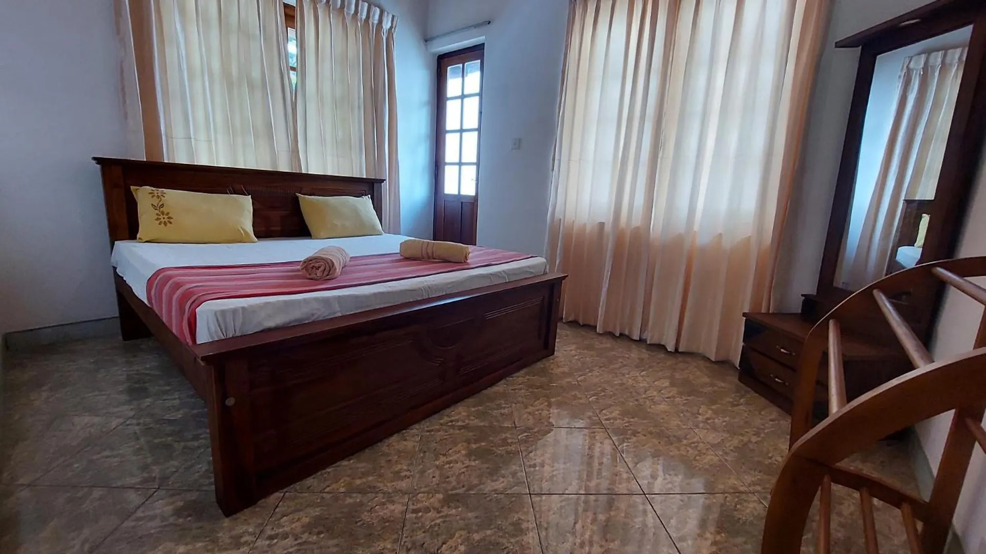 Hotel Mystique Hideout Kandy